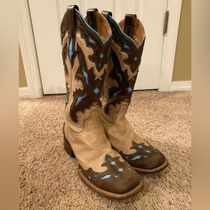 Women’s resistol square toe boots